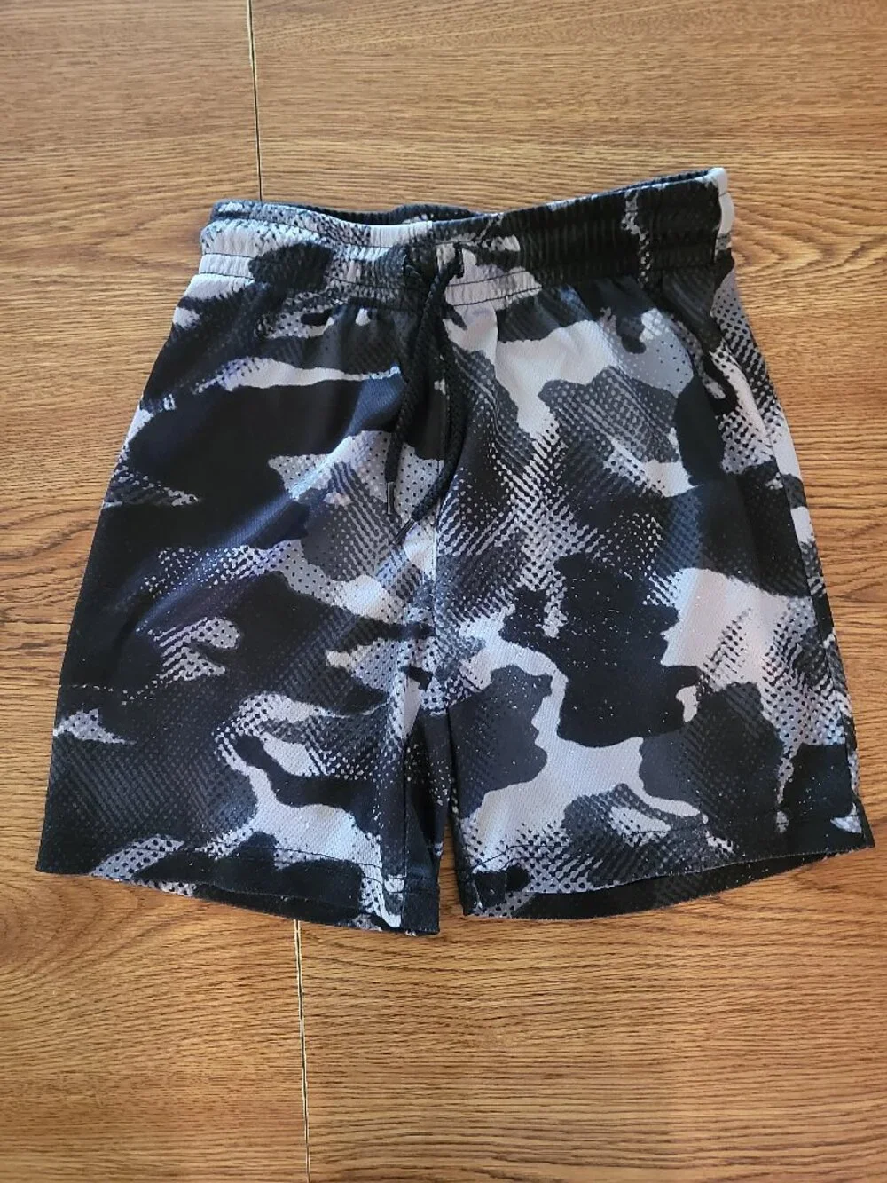 Boys Swim Set and Shorts Bundle The Childrens Place Size 5/6